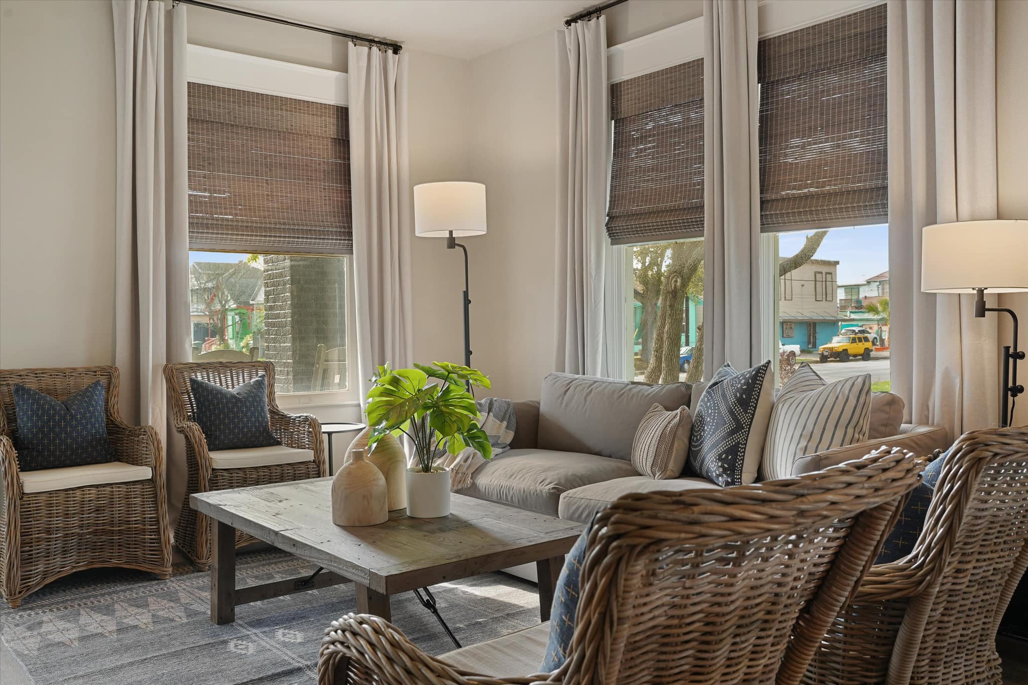 Vacation Rental Design - Galveston Airbnb Design (6)