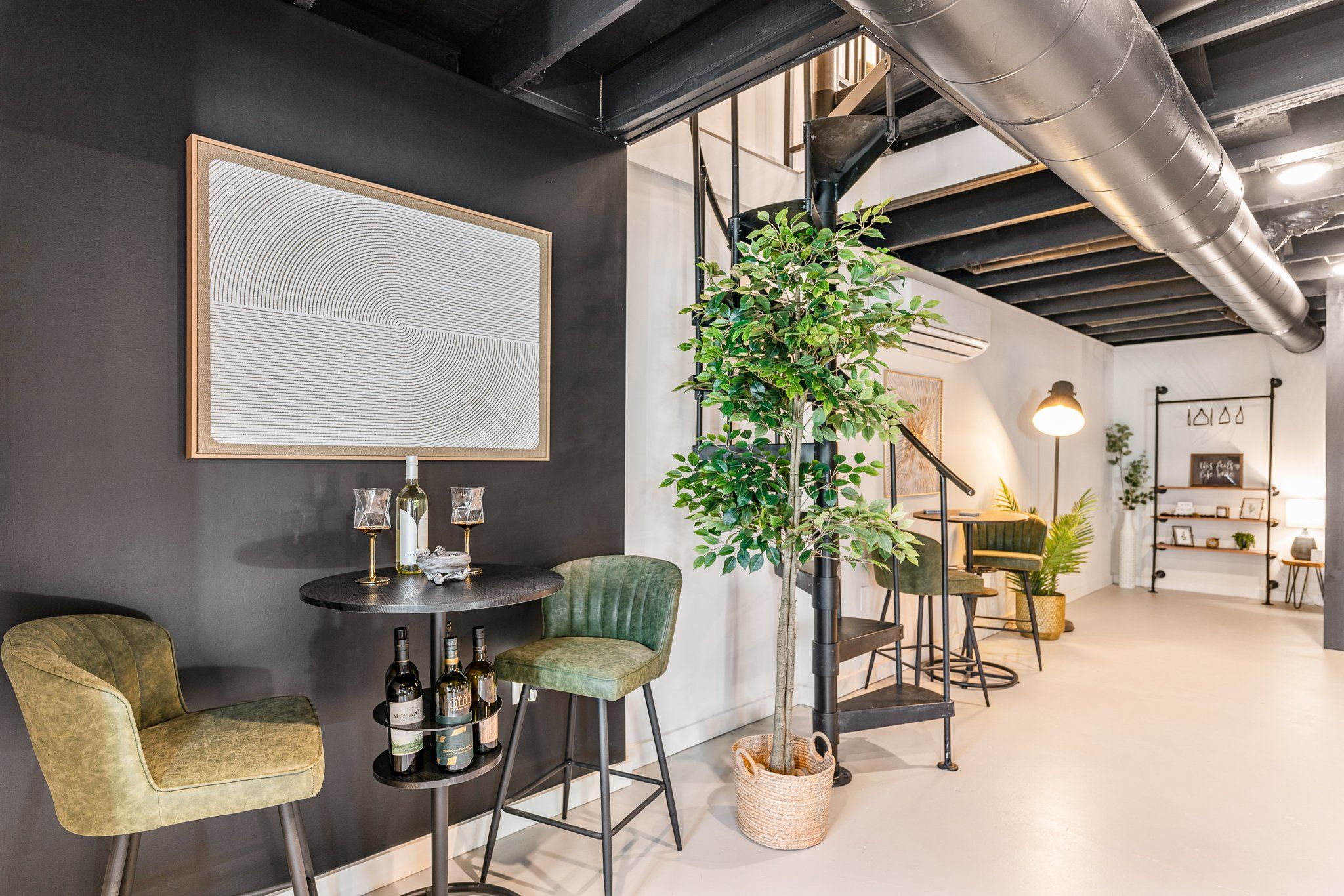 Good Vacation Rental Design - Amended Spaces - HSR - Audra Slinkey - Airbnb Design2